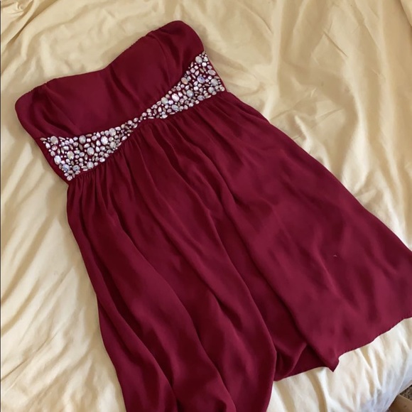 Red strapless formal dress - Picture 2 of 5